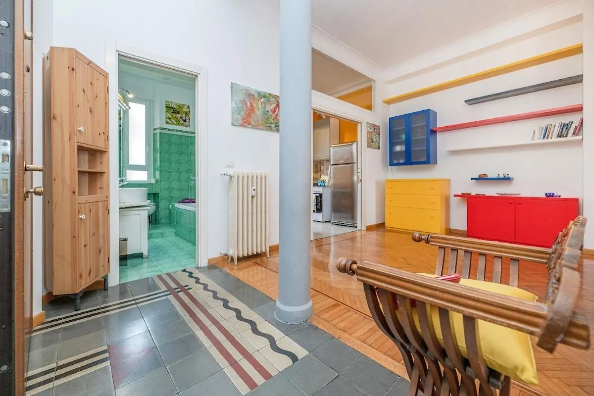 Mondrian Style House Apartment Milan