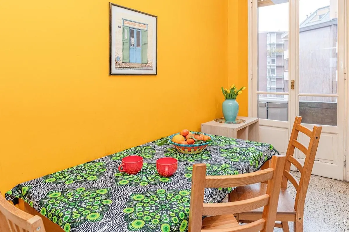 Mondrian Style House Apartment Milan
