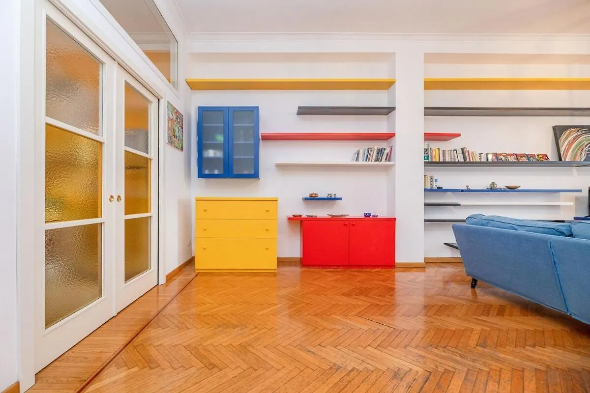 Mondrian Style House Apartment Milan